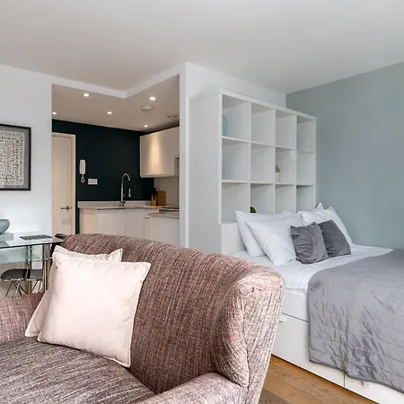 Апартаменты Alison Court - Urban *