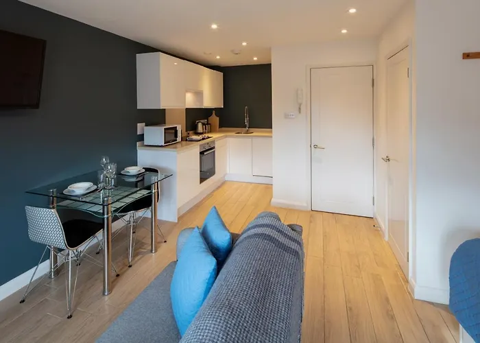 Alison Court - Urban