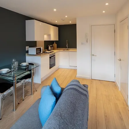 Alison Court - Urban