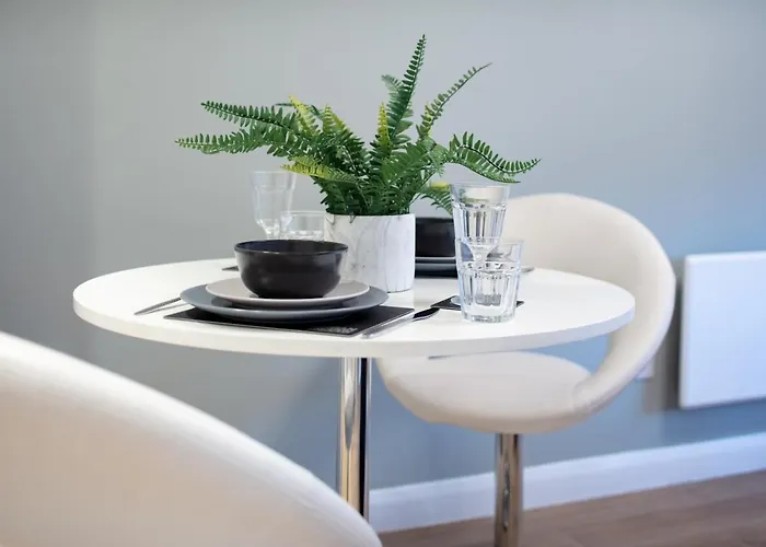 Apartment Alison Court - Urban