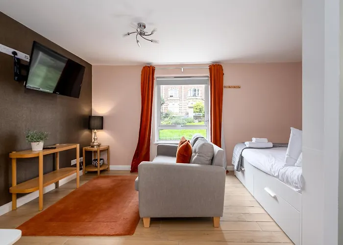 Alison Court - Urban Bristol